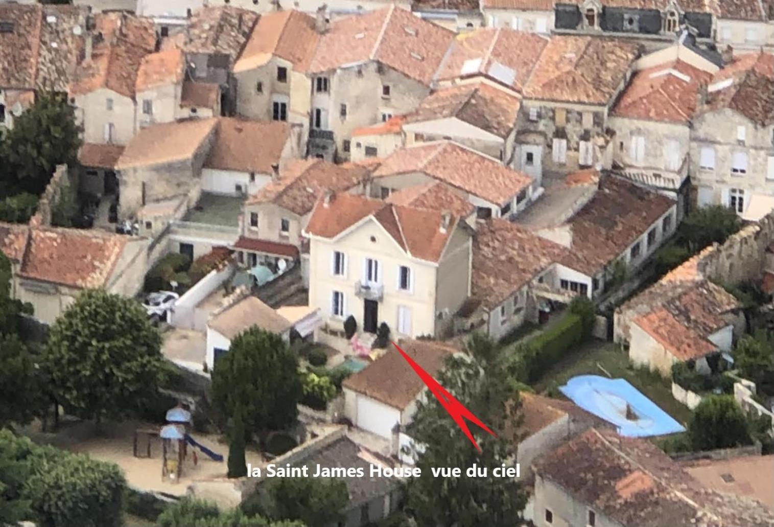 Saint House * Pons