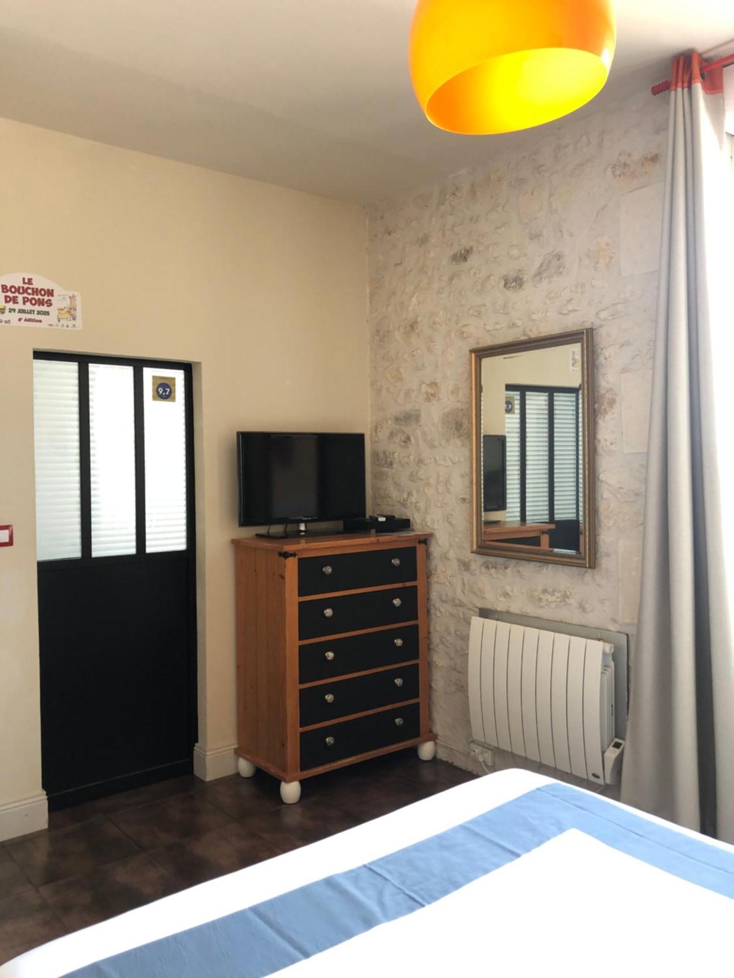 Saint House Pons
